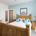 Host & - The Sandbeck Hotel
