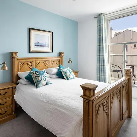 Host & - The Sandbeck Hotel