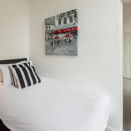 Host & - The Sandbeck 3*