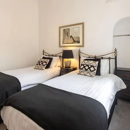 Host & - The Sandbeck Hotel 3*