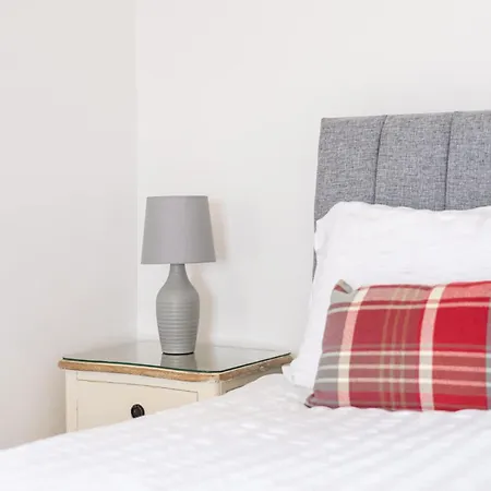Host & - The Sandbeck Hotel