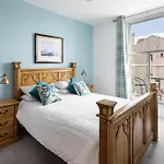 Host & - The Sandbeck Hotel