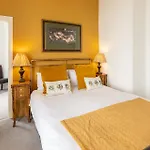 Host & - The Sandbeck Hotel Whitby